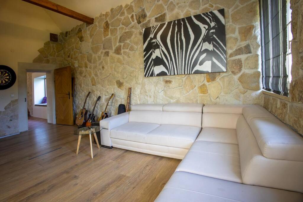 7 Bedroom Secluded Villa Close To Prague Říčany Exterior foto